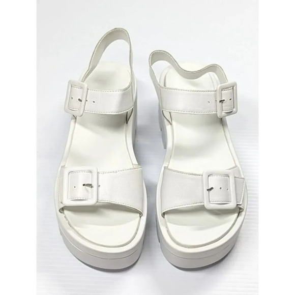 Kendall + Kylie Women's White Treaded Wave Leather Sandals Size 7 M (MSRP $125) - Picture 4 of 10